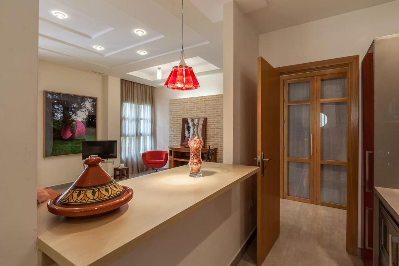 Apartamento Con Encanto En El Barrio De Santa Cruz セビリア エクステリア 写真