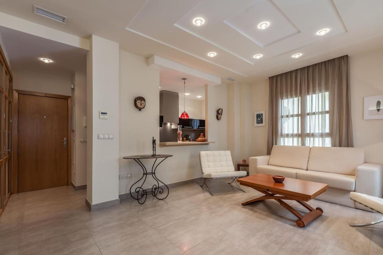Apartamento Con Encanto En El Barrio De Santa Cruz セビリア エクステリア 写真