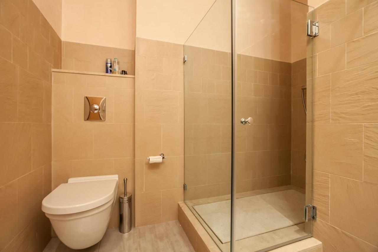 Apartamento Con Encanto En El Barrio De Santa Cruz セビリア エクステリア 写真