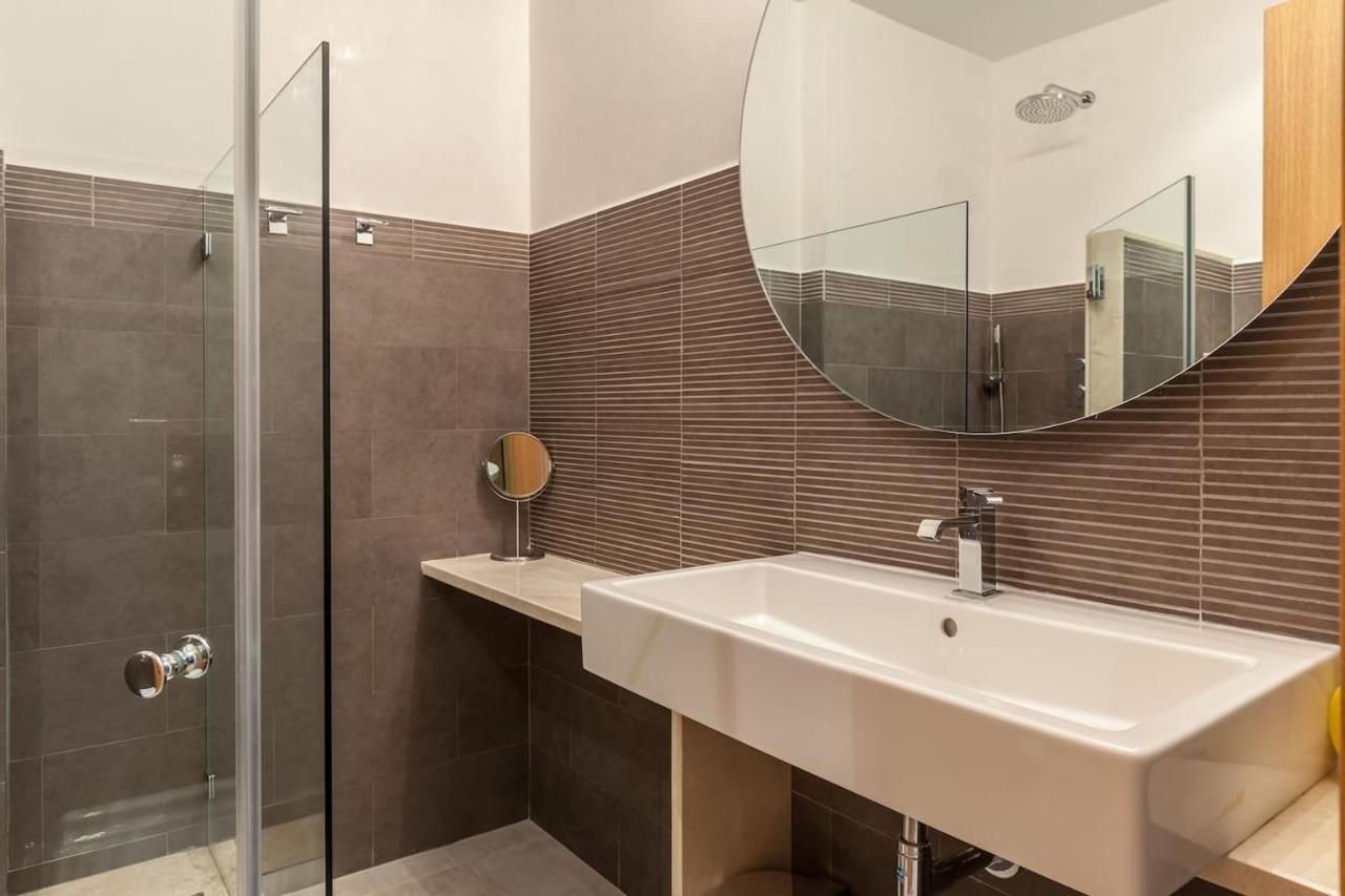 Apartamento Con Encanto En El Barrio De Santa Cruz セビリア エクステリア 写真